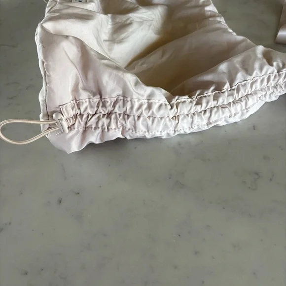 Wilo Cream Side Cinch Bag - Picture 8 of 14